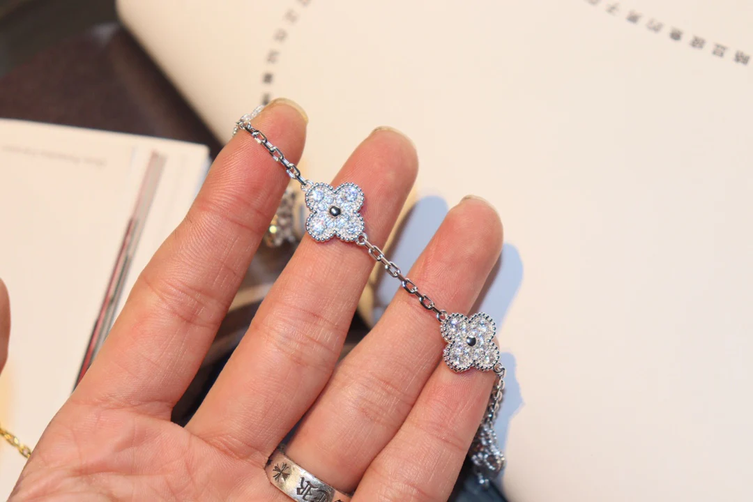 Браслет VCA - 13