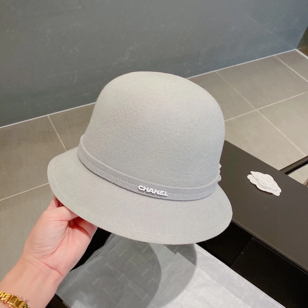 Chanel - Шерстяная шляпа - Серая