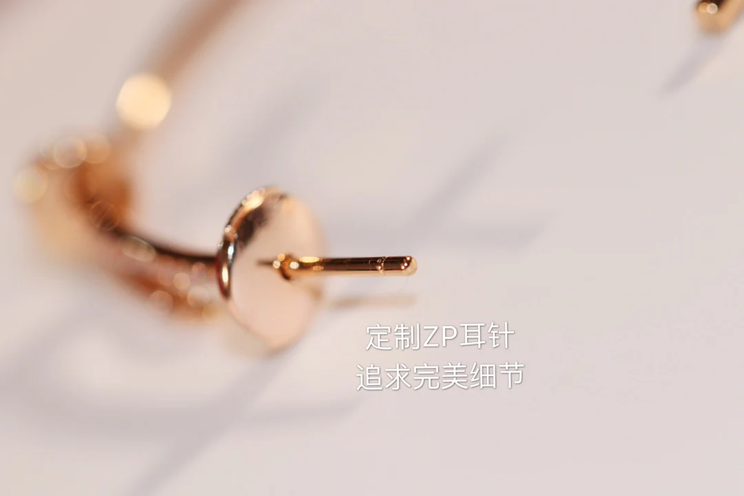 Серьги Cartier 040