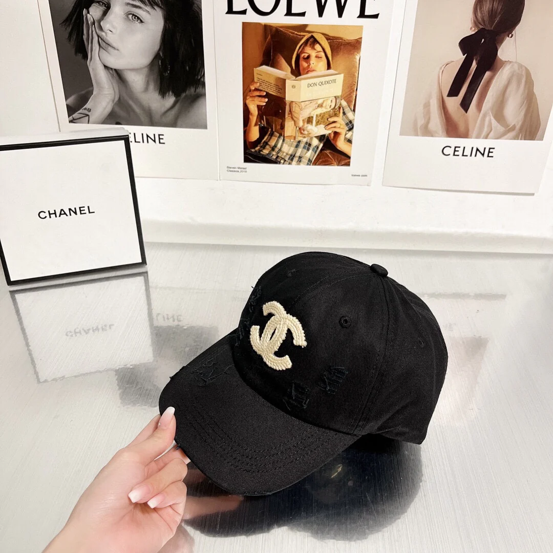 Новая бейсболка Chanel 2022 с вышивкой