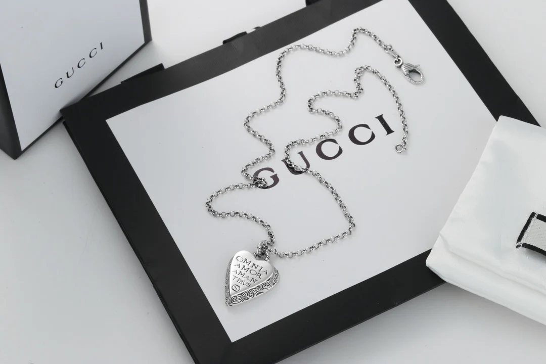 Gucci - Колье 032