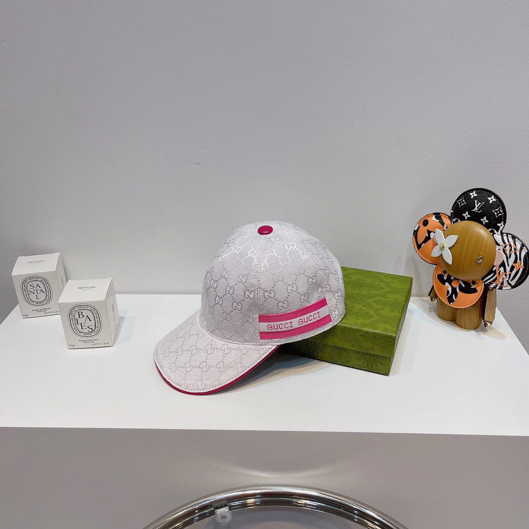 Gucci - Новая бейсболка с вышитой двойной буквой G - Белая