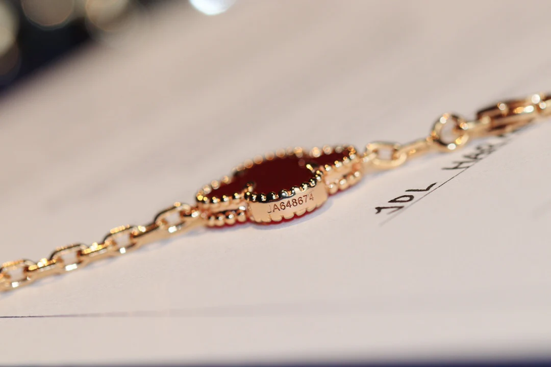 Van Vek - Браслет 070