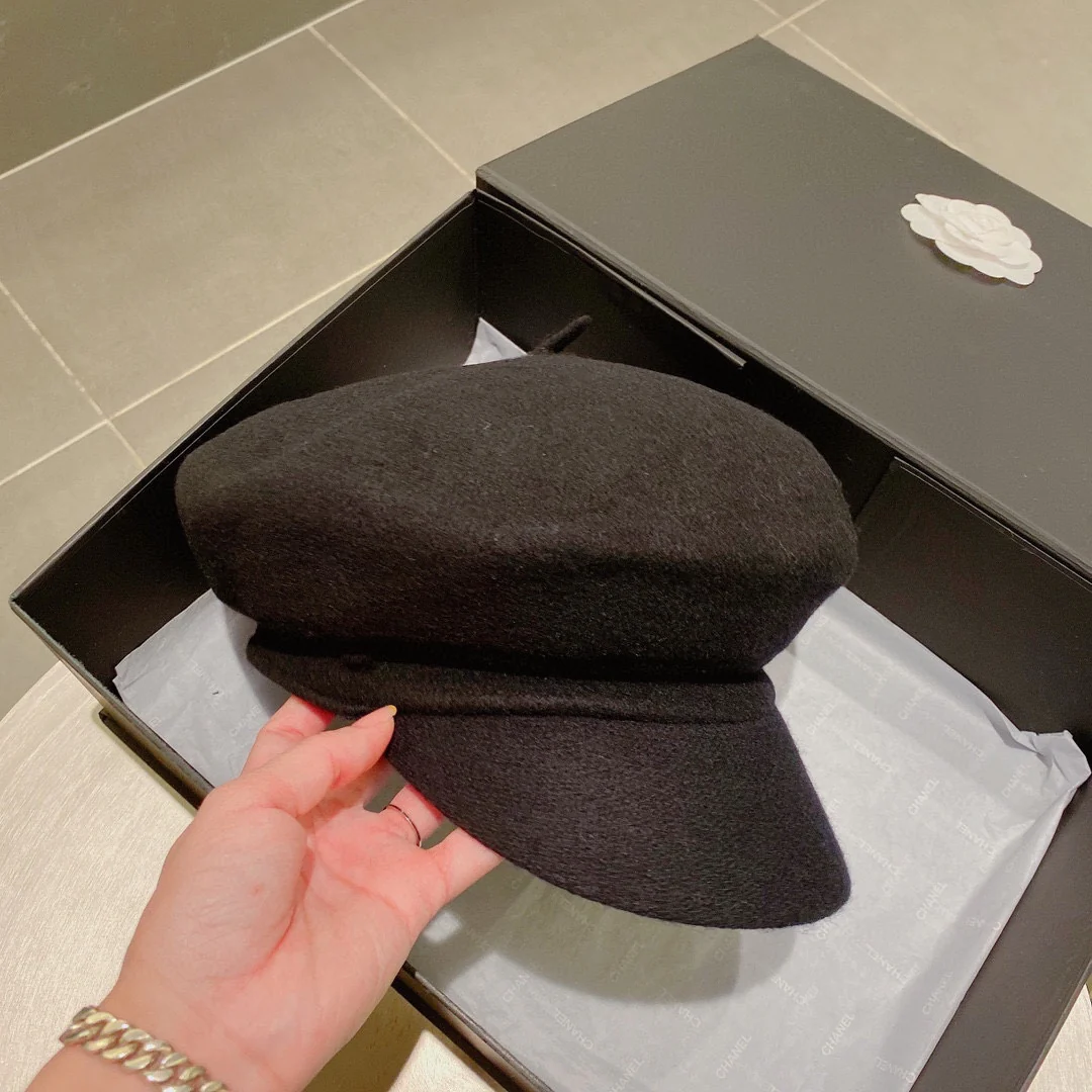 Шерстяной берет Celine - черный