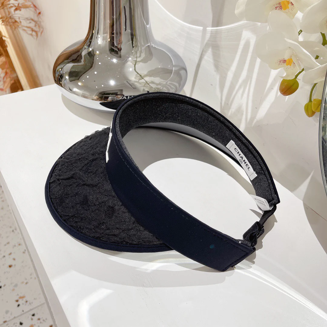 Солнцезащитная шляпа Chanel с открытым верхом - 9