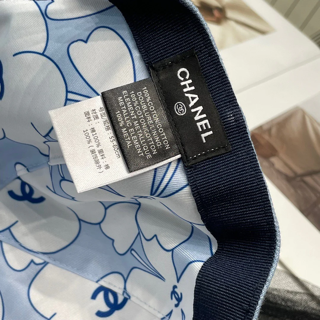 Chanel - Новая бейсболка с пайетками - Синяя