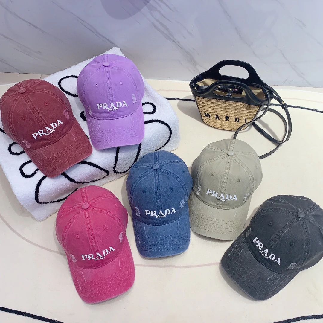 Бейсболка Prada - 1