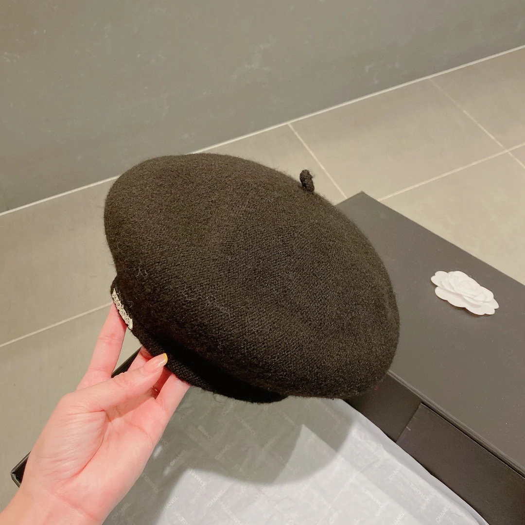 Prada - Вязаный берет - Черный