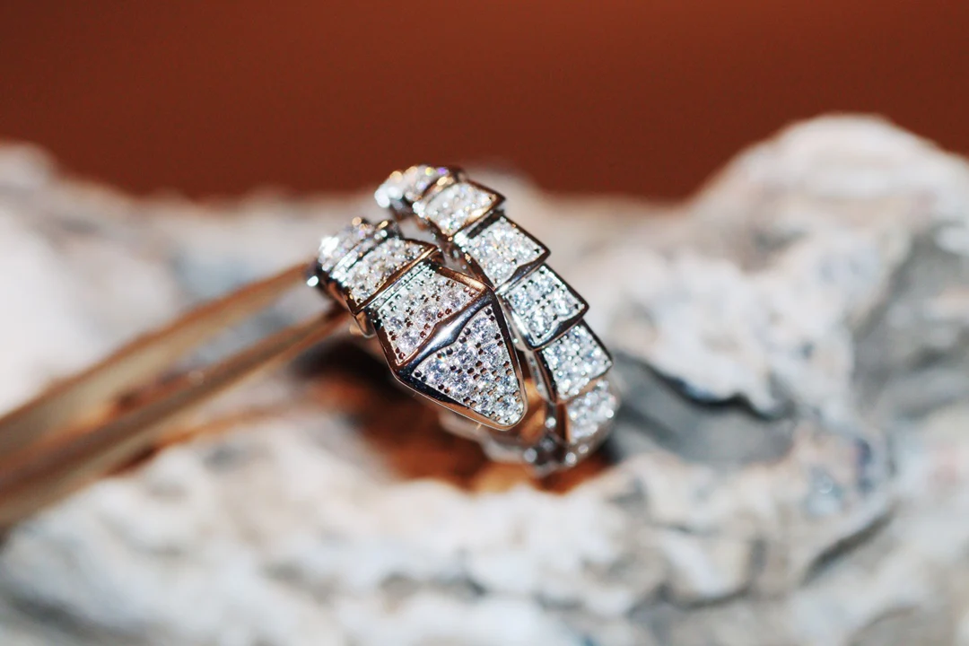 Кольцо Bvlgari 2