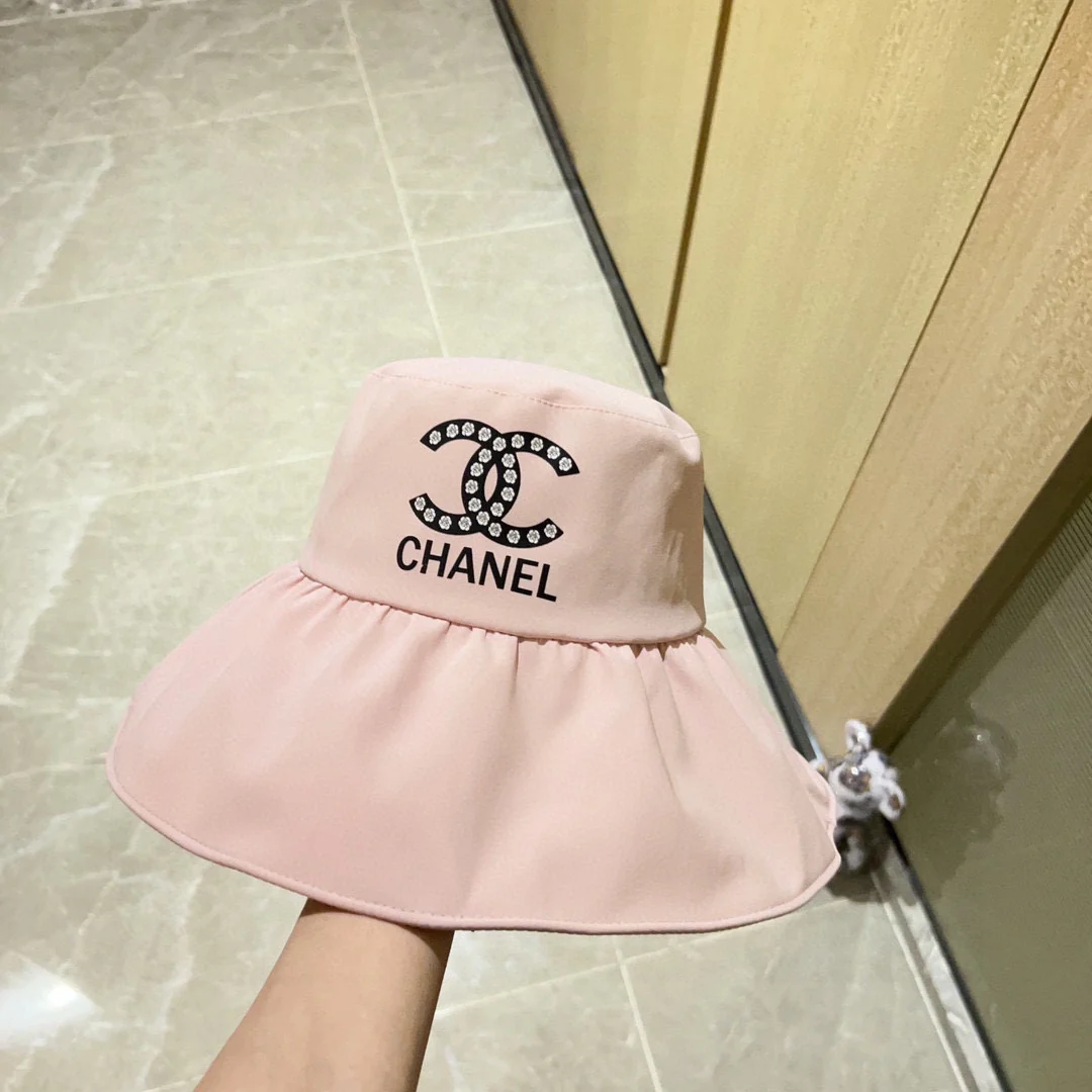 Новая высококлассная рыбацкая шляпа Chanel с широкими полями, розовая, 2023 год.