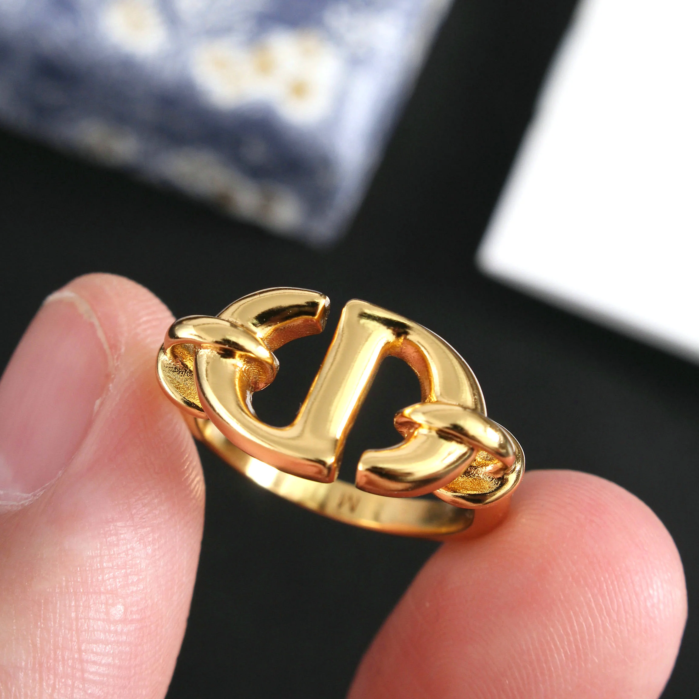 Кольцо Dior - 34