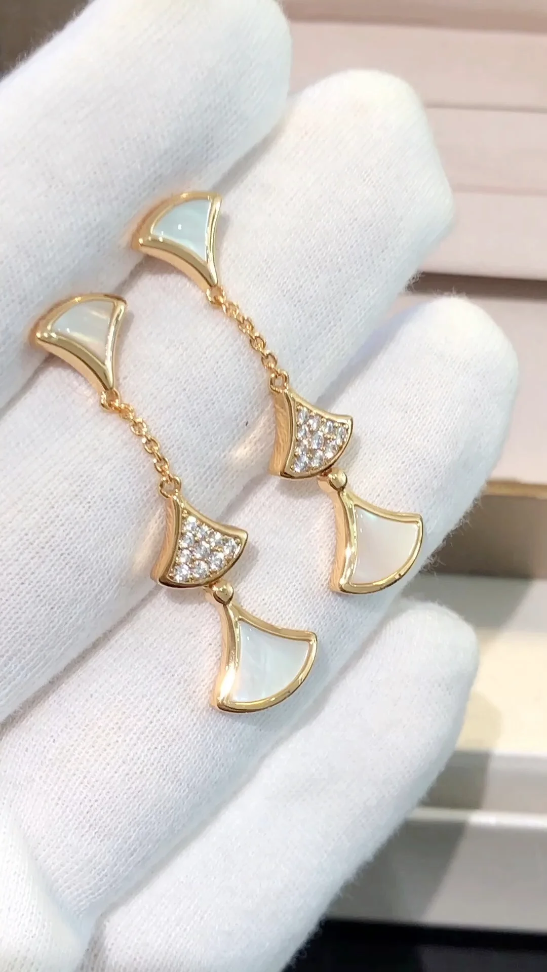 Серьги Bvlgari 006