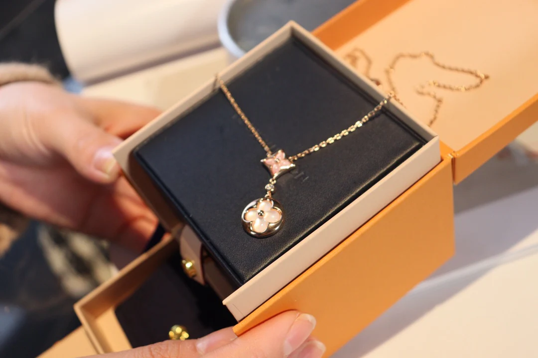 LV-Ожерелье-13