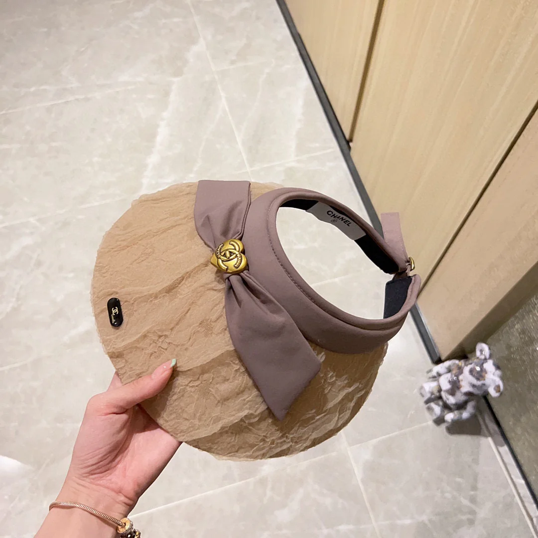 Новинка сезона весна/лето 2023 от Chanel - Худи с бантом - Солнцезащитная шляпа