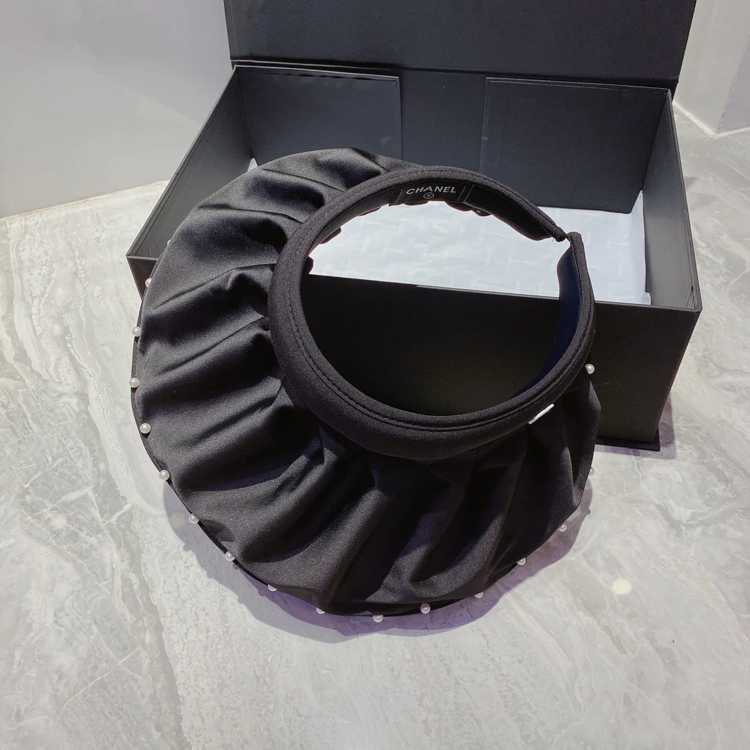 Chanel - Солнцезащитная шляпа - Открытый жилет - Шляпа-ракушка - Черная - 1