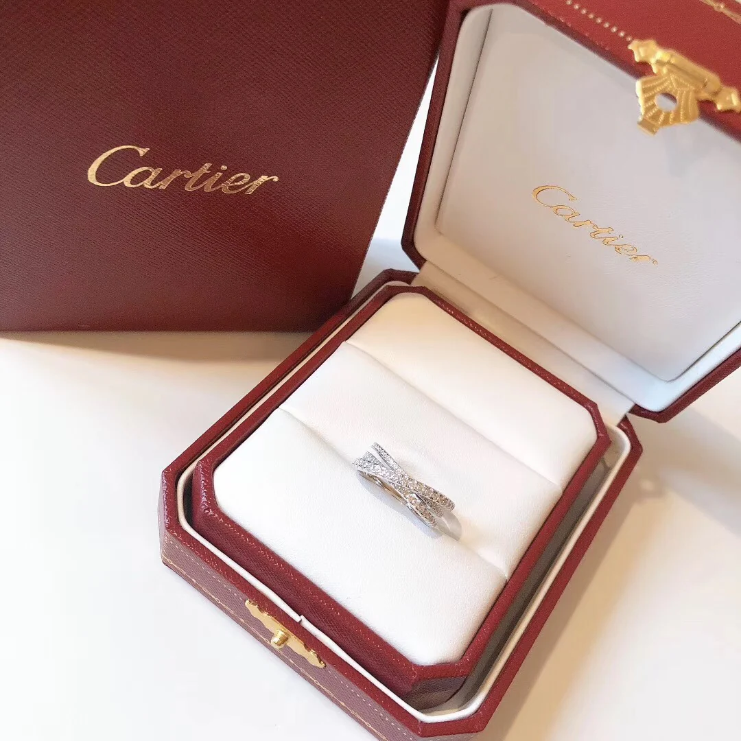 Кольцо Cartier ?Узкий крест? — белое золото — три ряда бриллиантов