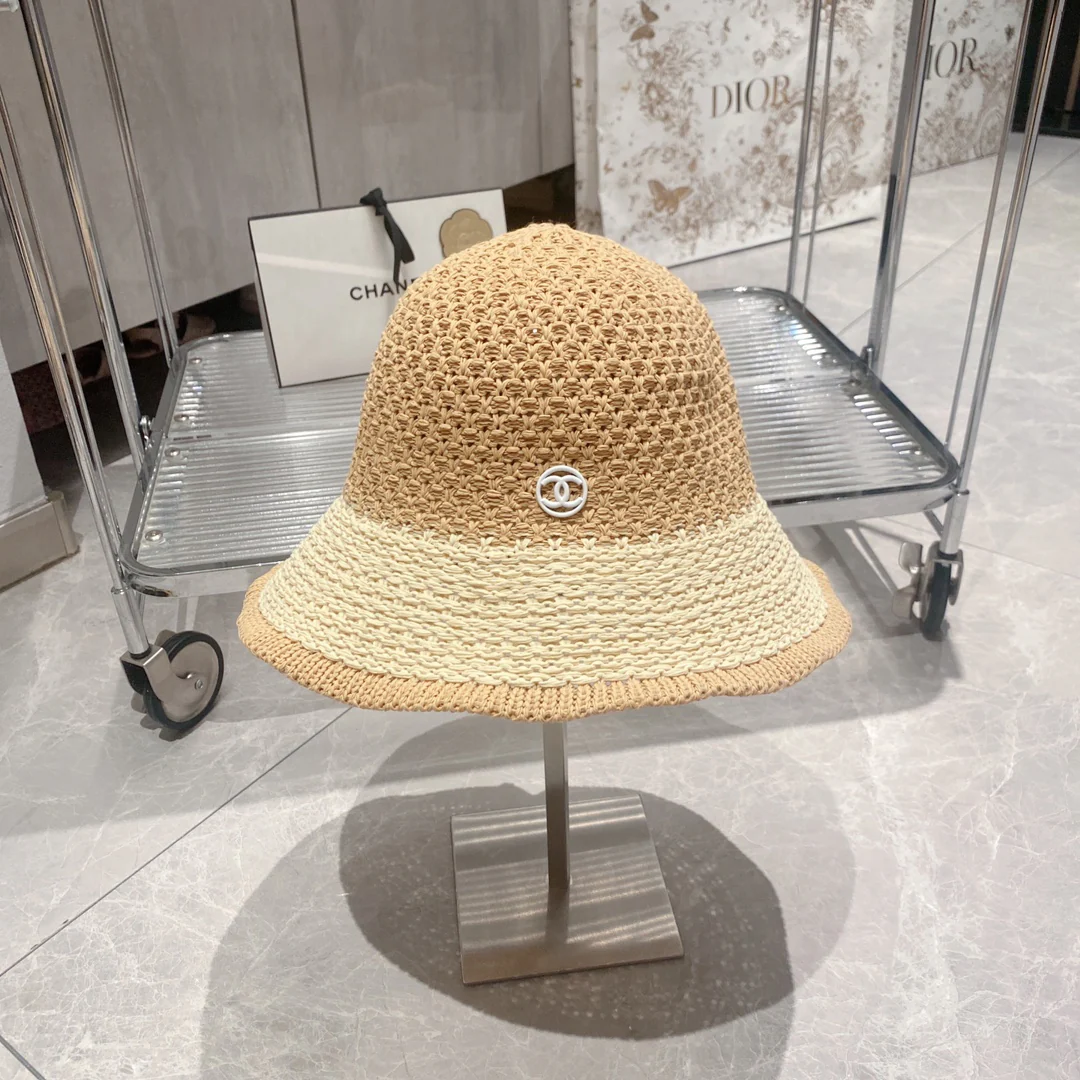 Рыбацкая соломенная шляпа Chanel