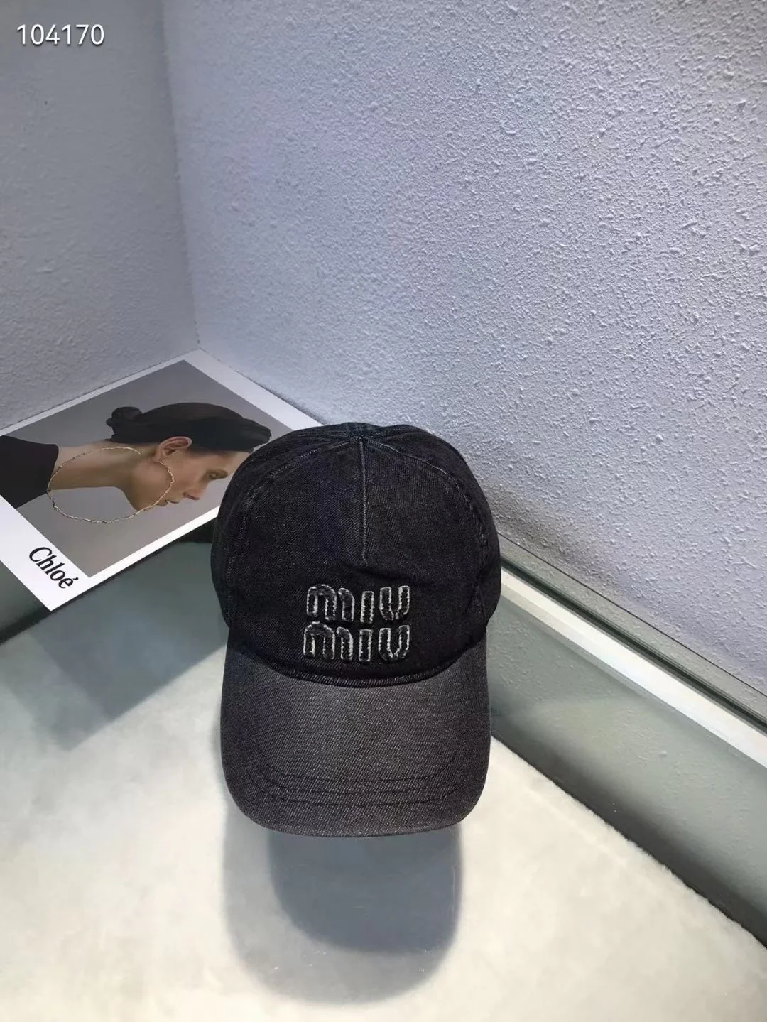 Бейсболка Miu Miu - с эффектом потертости