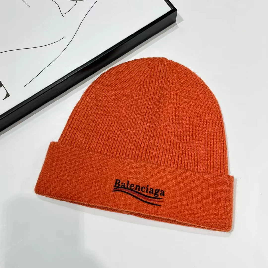 Balenciaga - Шерстяная вязаная шапка