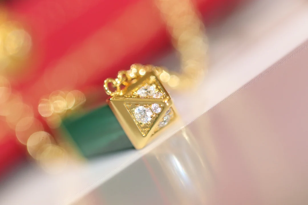 Cartier - Колье - Зеленое 007