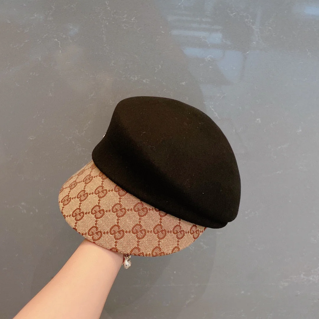 Miu Miu - Черная бейсболка