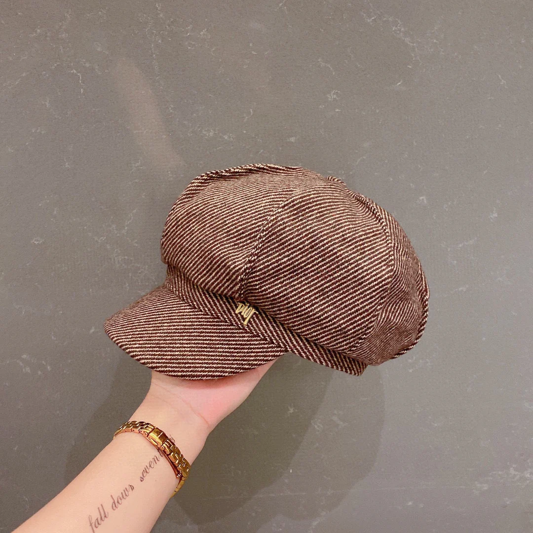 Dior - Бейсболка с темным узором - Коричневая