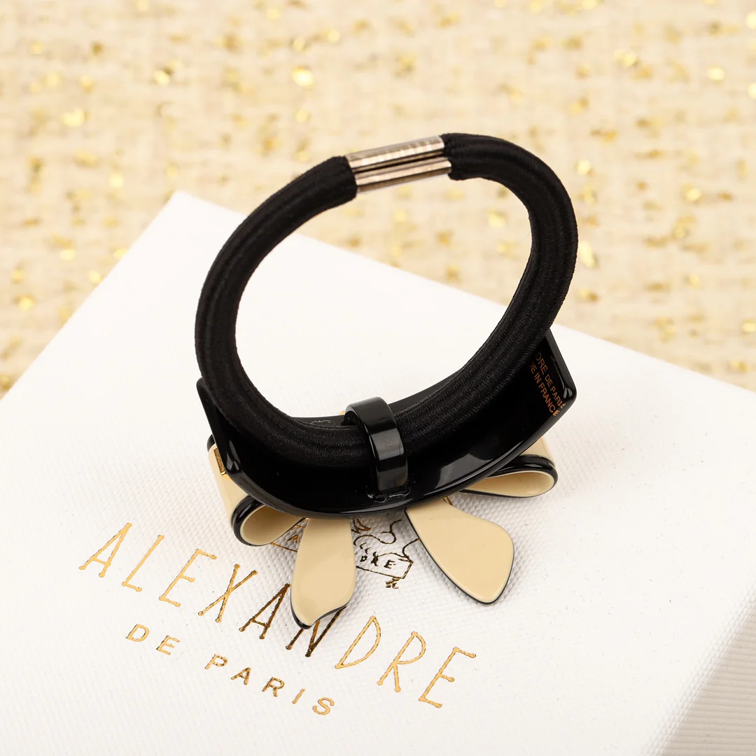 Заколка для волос Chanel 010