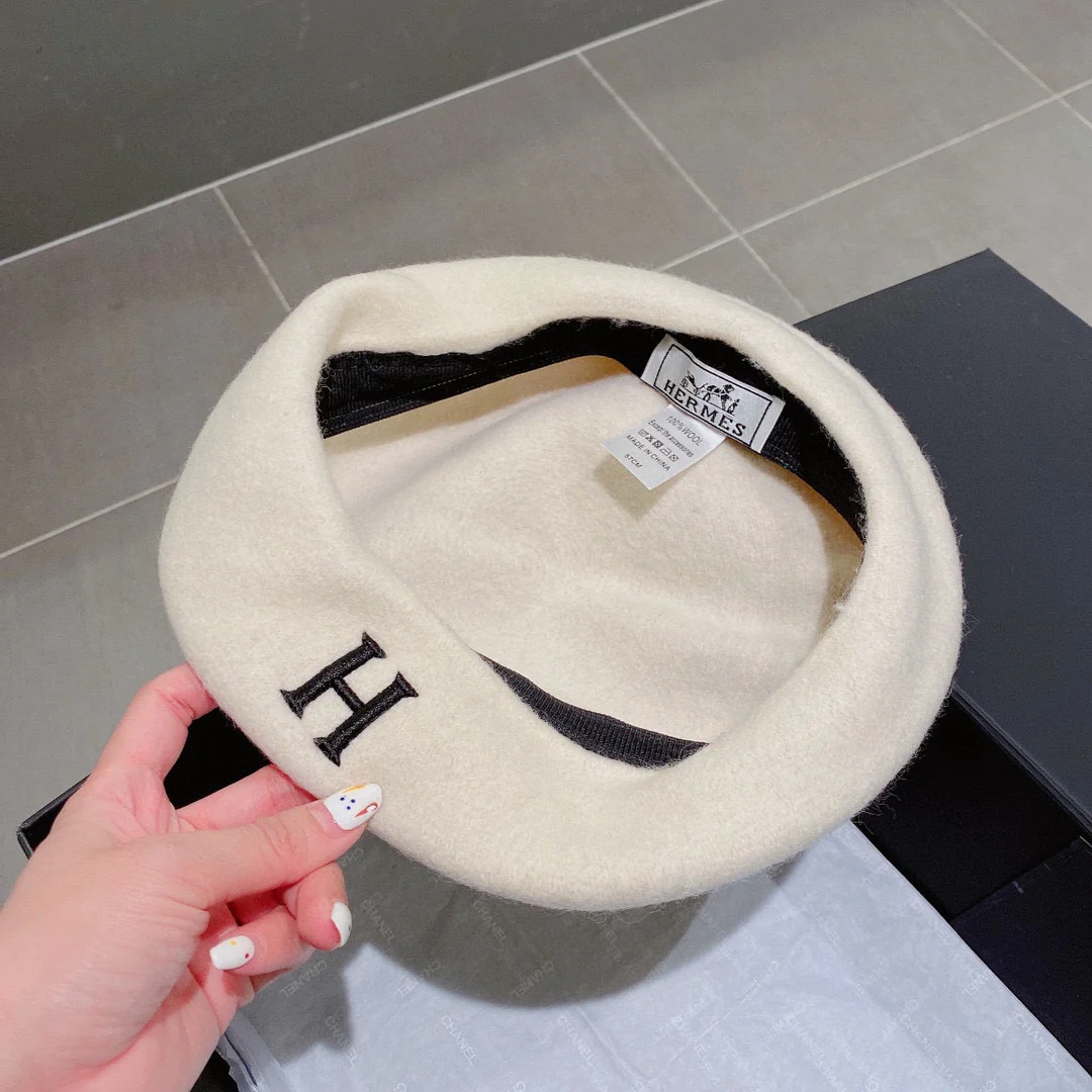 Шерстяной берет Hermes - белый