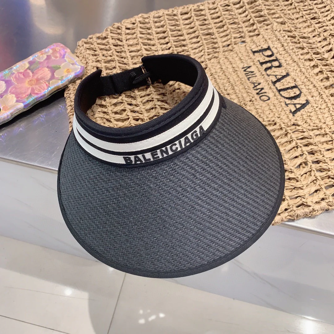 Новинка Balenciaga весна/лето 2023 - Шляпа от солнца с открытым париком