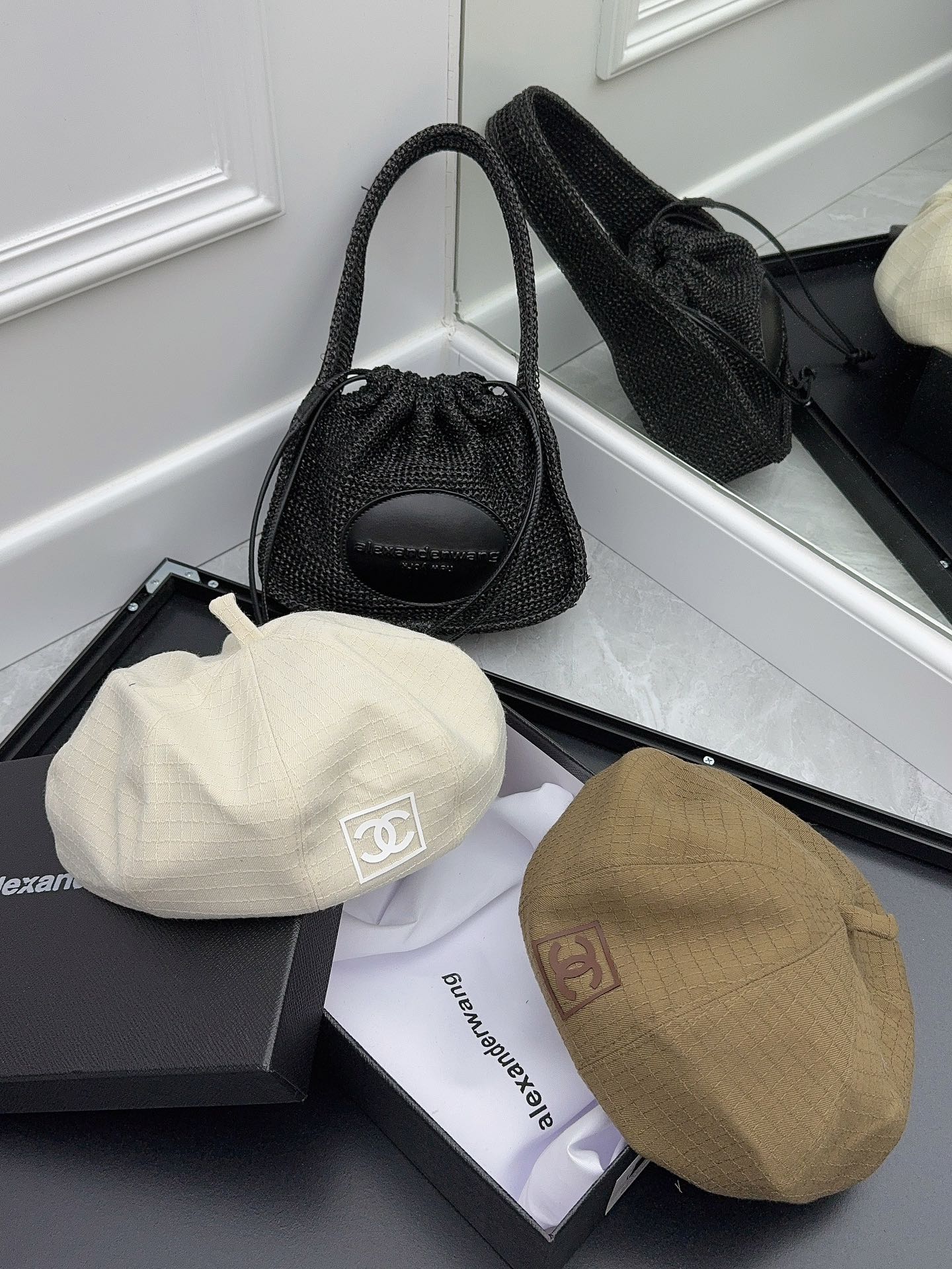 Chanel - Простая и универсальная шляпа художника