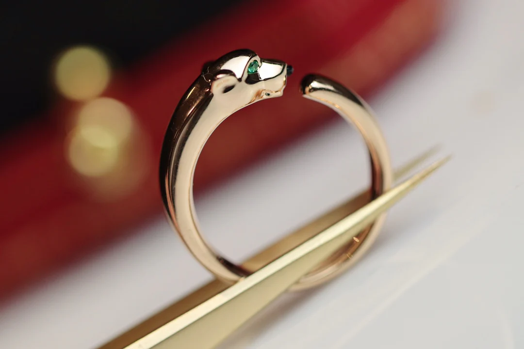 Кольцо Cartier - розовое золото 008