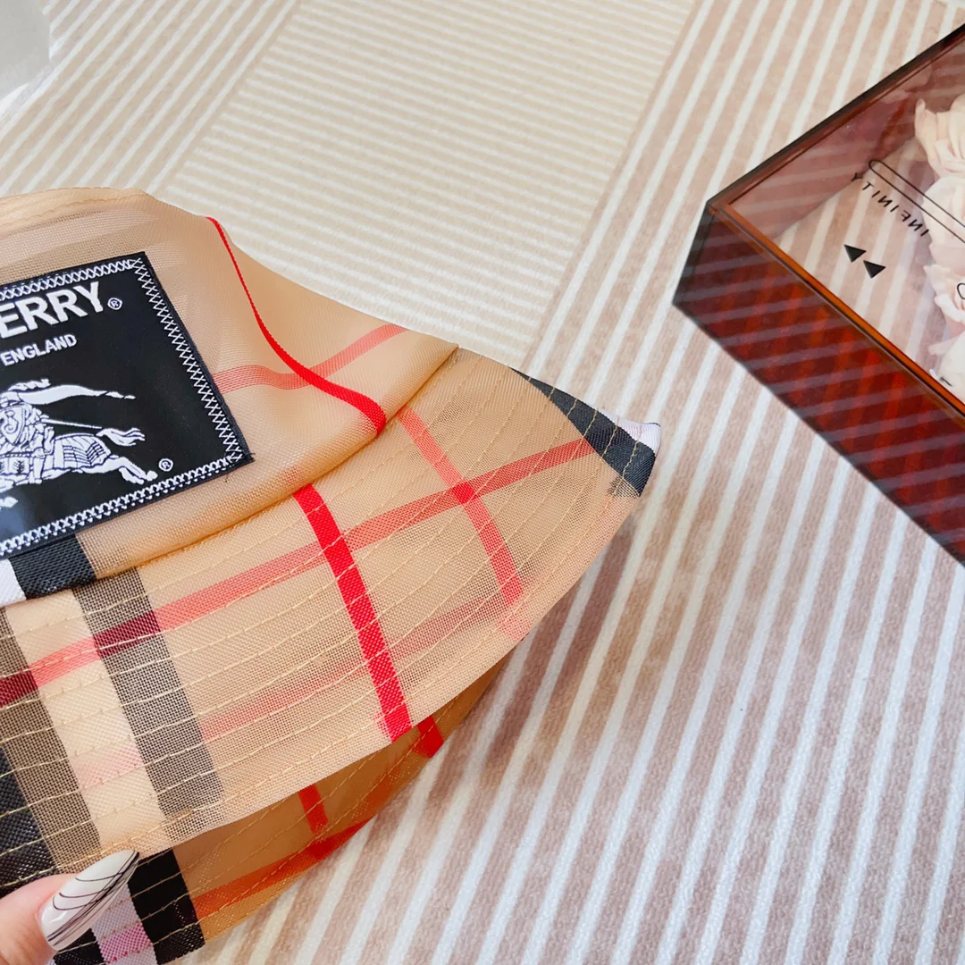 Burberry - Панама из органзы в стиле пэчворк