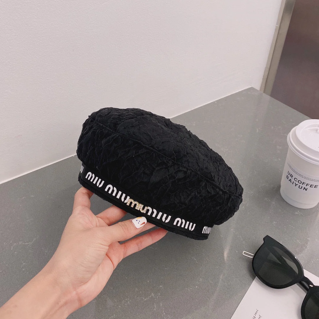 Сетчатый берет Miu Miu - черный