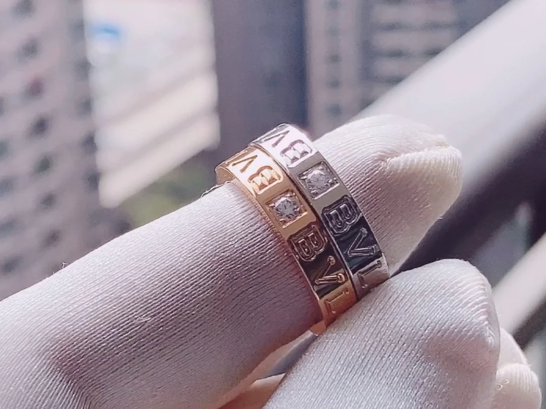 Кольцо Bvlgari 026