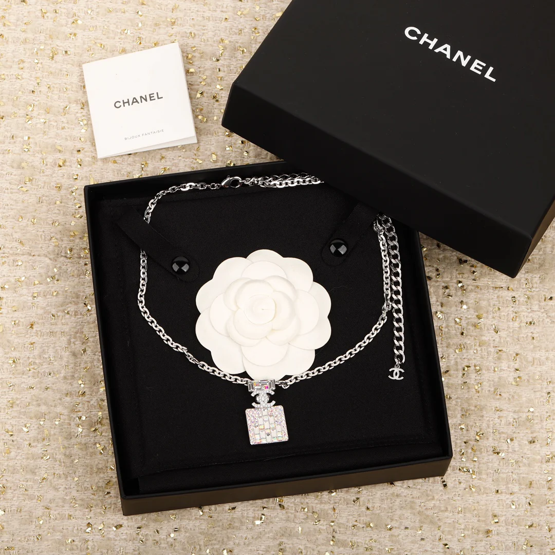 Chanel - Колье 377