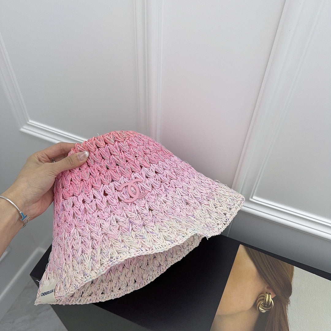Шляпа Chanel весна/лето с градиентным плетением