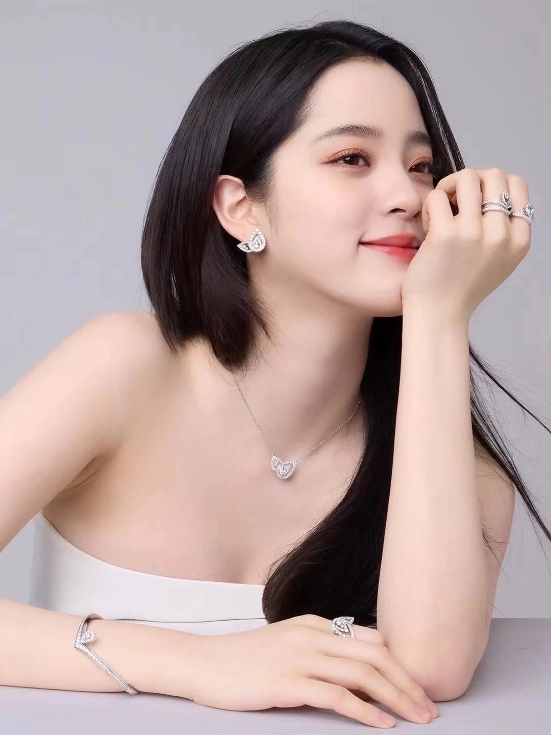 Колье Chaumet 054