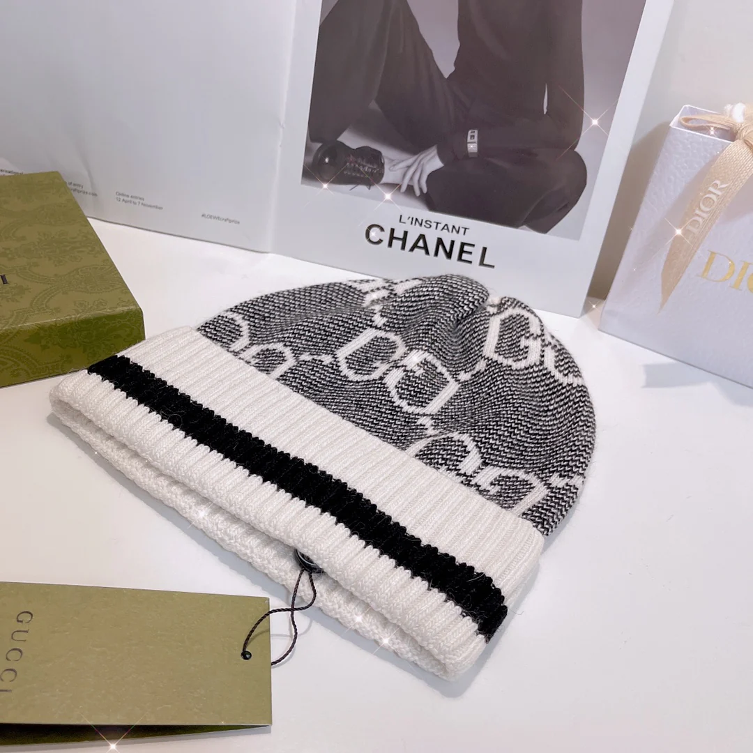 Gucci - Вязаная шапка на резинке - Серая/Белая