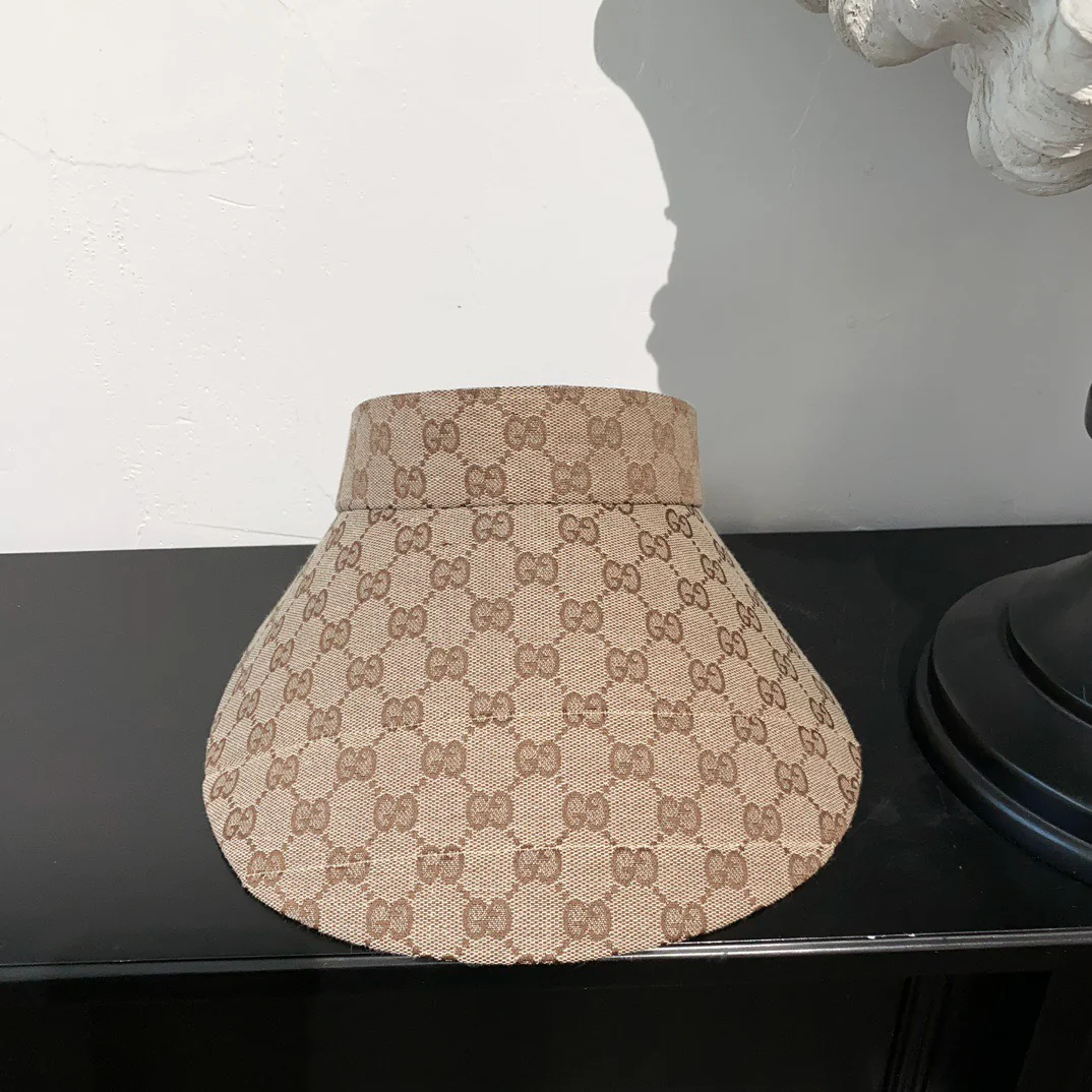 Gucci - Новая солнцезащитная шляпа с монограммой - Цвет 