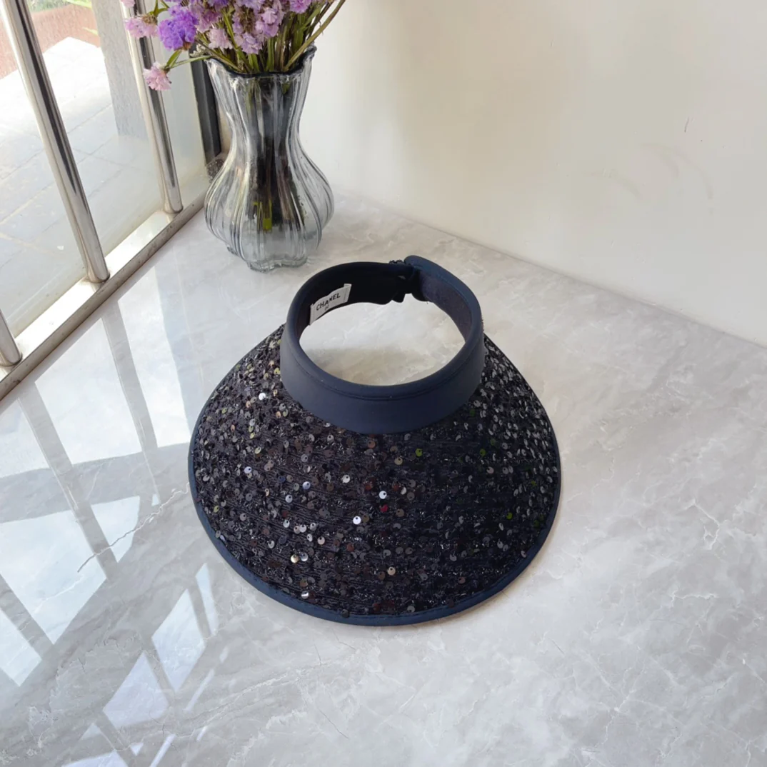 Новинка лета 2024 от Chanel - Солнцезащитная шляпа с пайетками - Черная