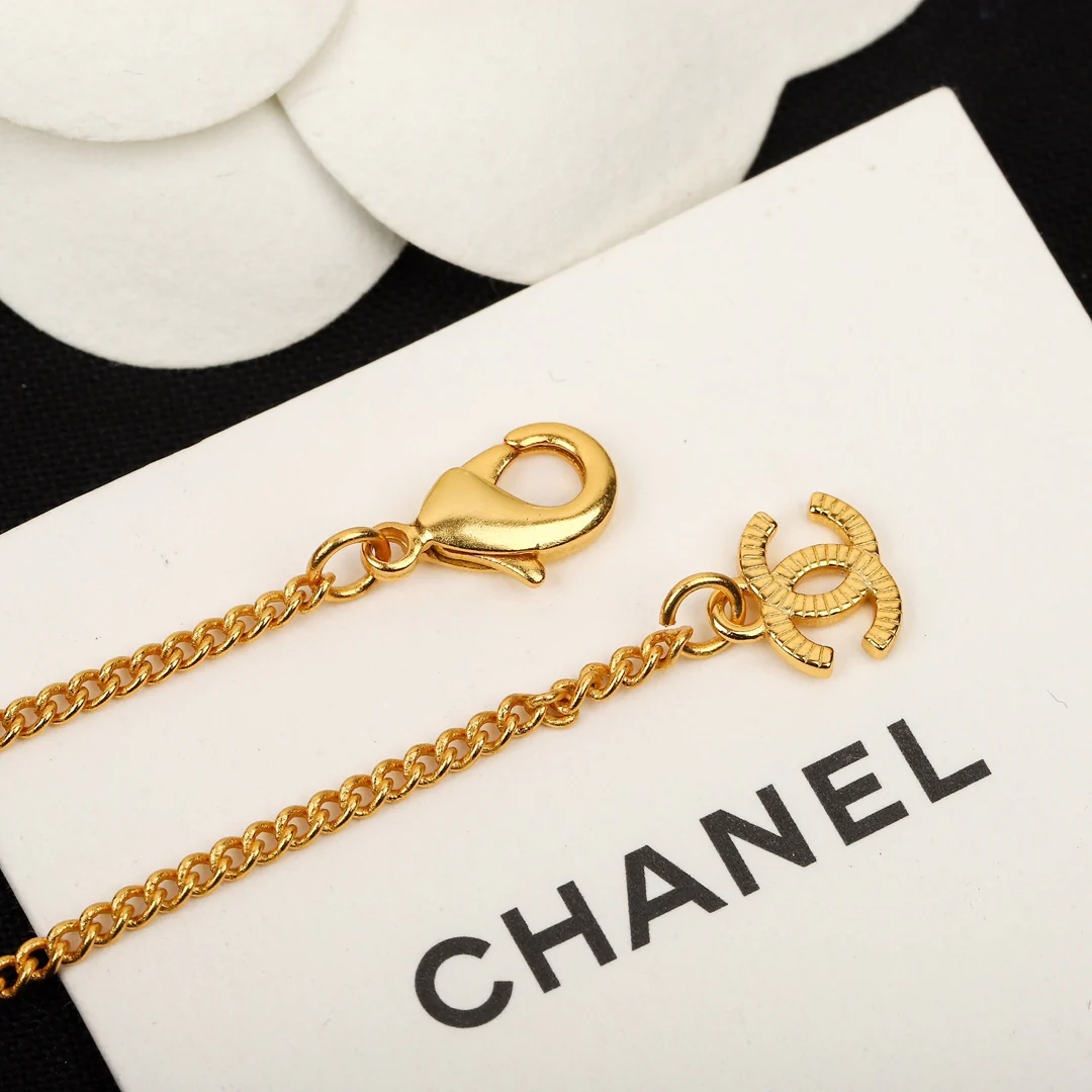 Chanel - Колье 382