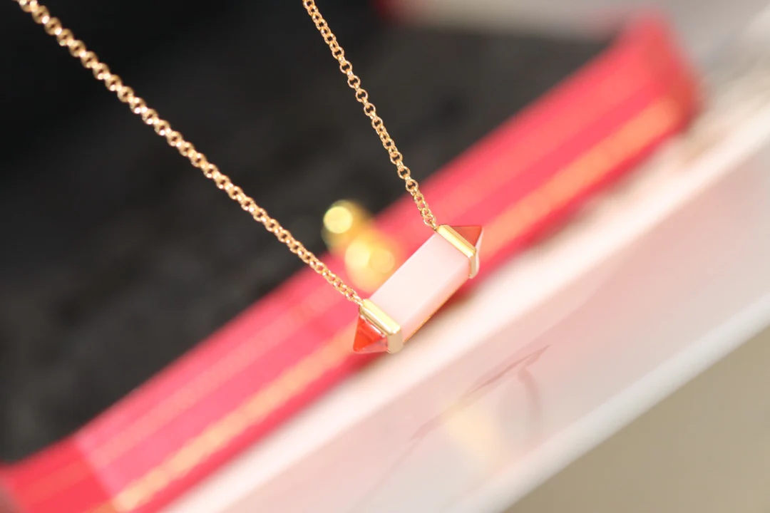 Cartier - Колье - Розовое 008