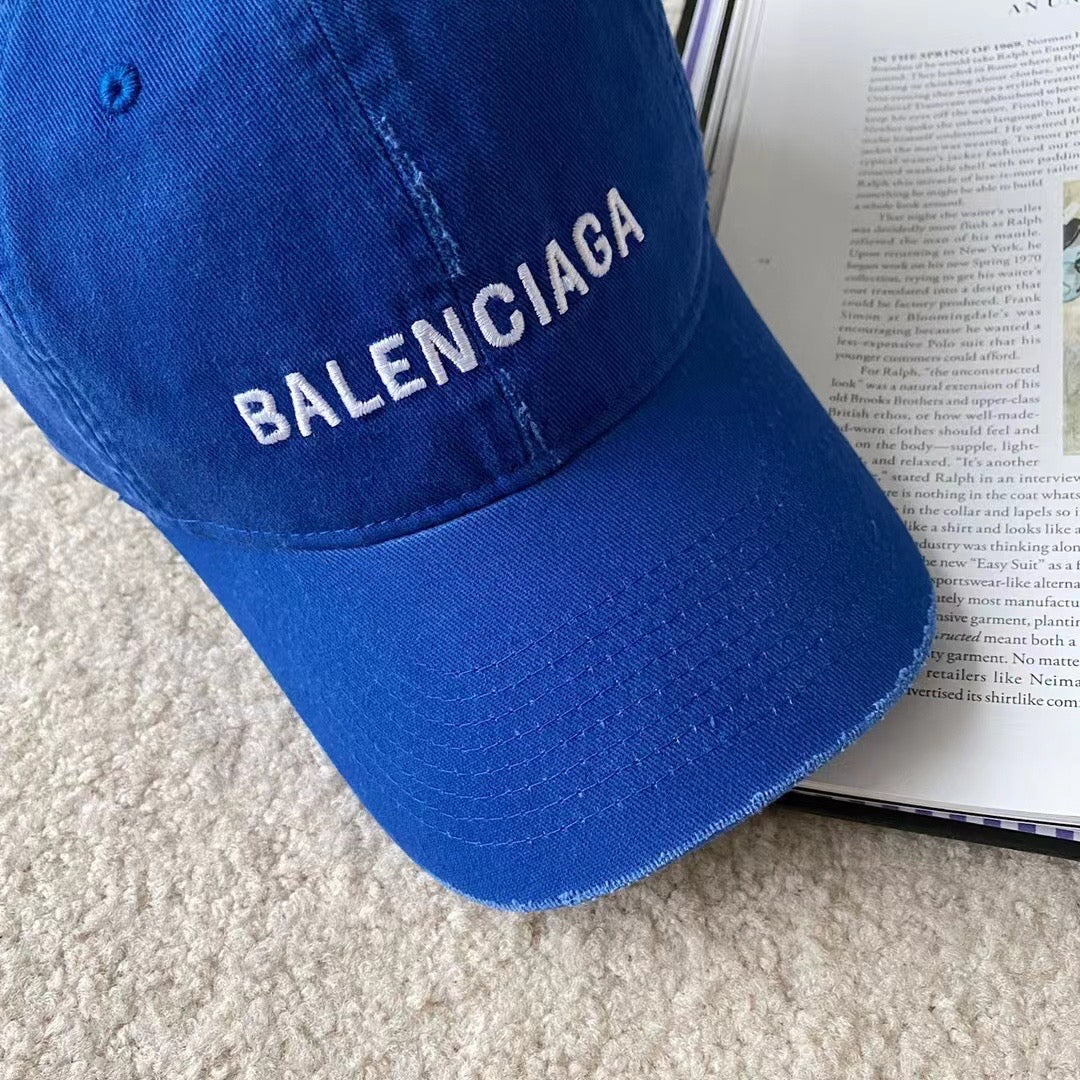 Бейсболка Balenciaga с вышивкой - ярко-синяя