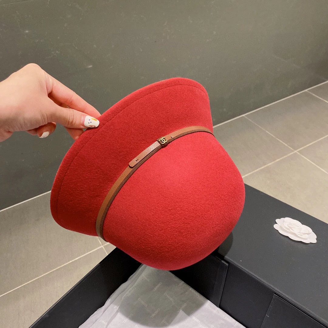 Chanel - Шерстяная шляпа - Красная