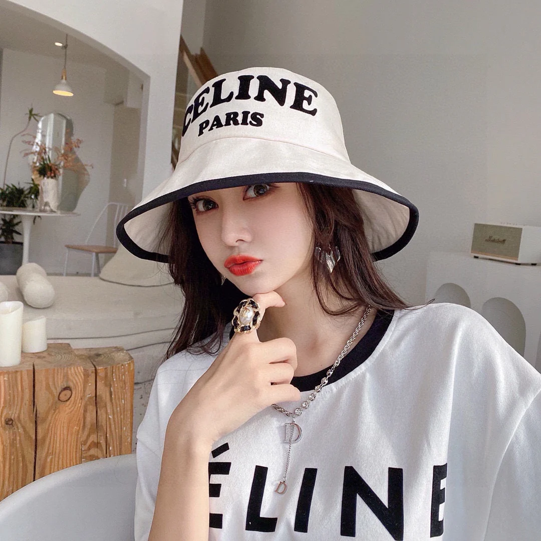 Celine - Осенняя новинка, панама с английской надписью - белая