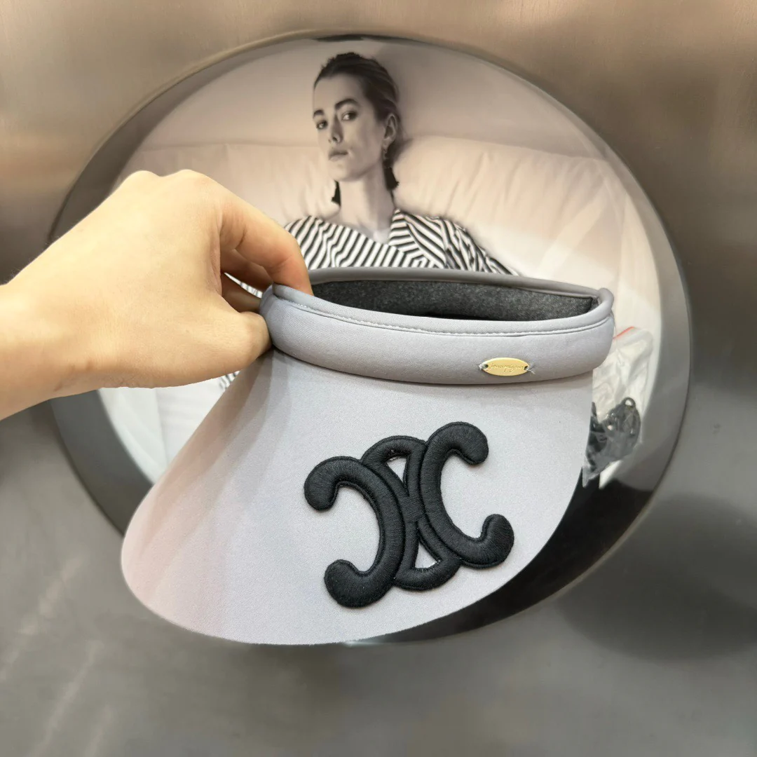 Celine - Новинка - Солнцезащитная шляпа из ледяного шелка и хлопка с большим логотипом