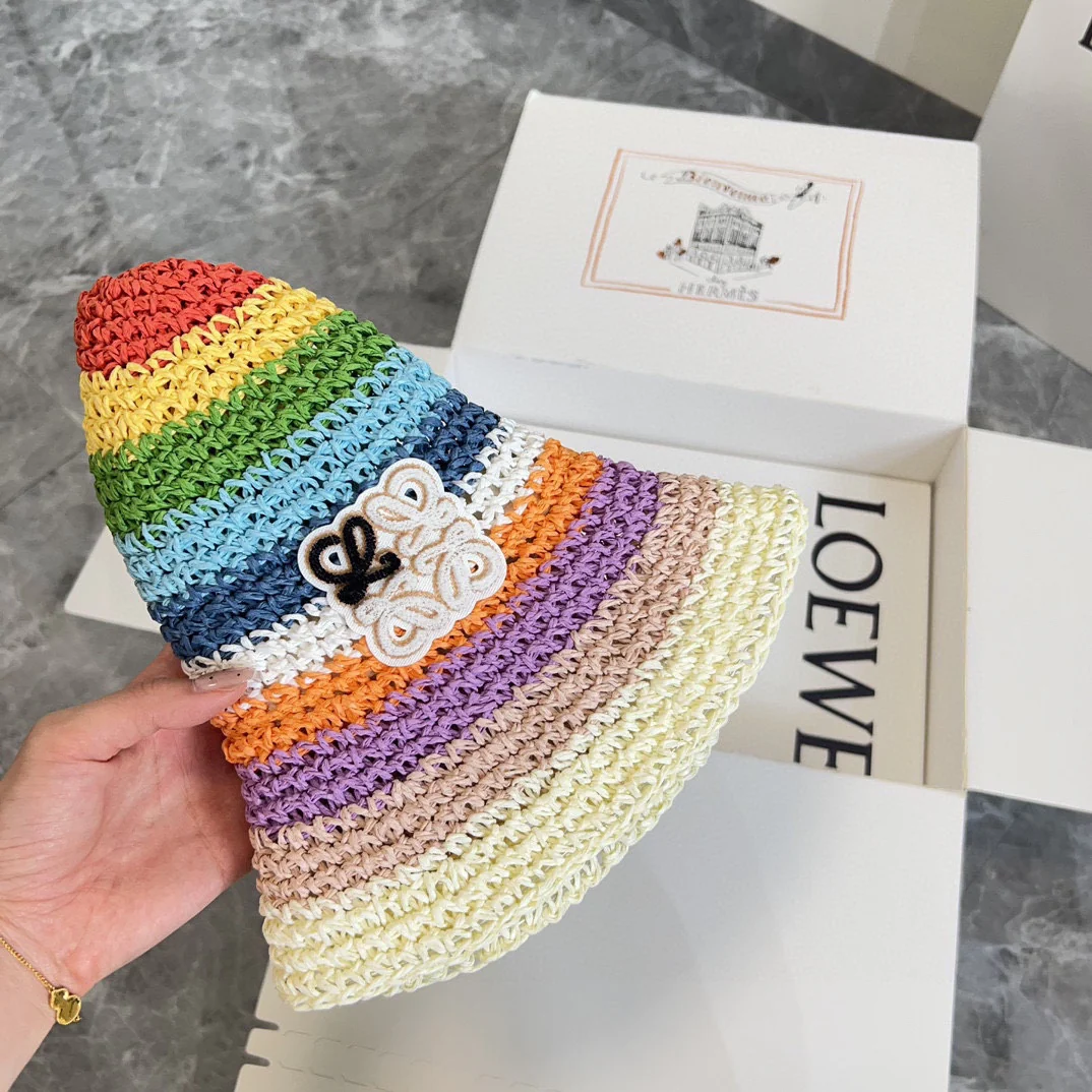 Новая плетеная рыбацкая шляпа LOEWE Rainbow Hollow 2024 — фиолетовая.