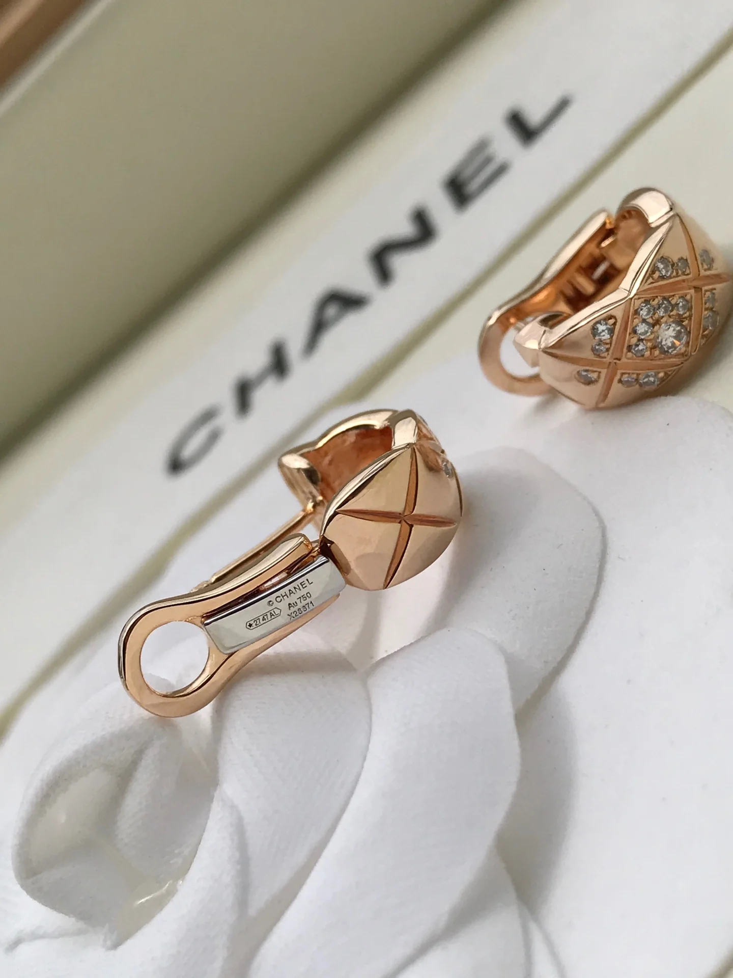 Серьги Chanel 1064