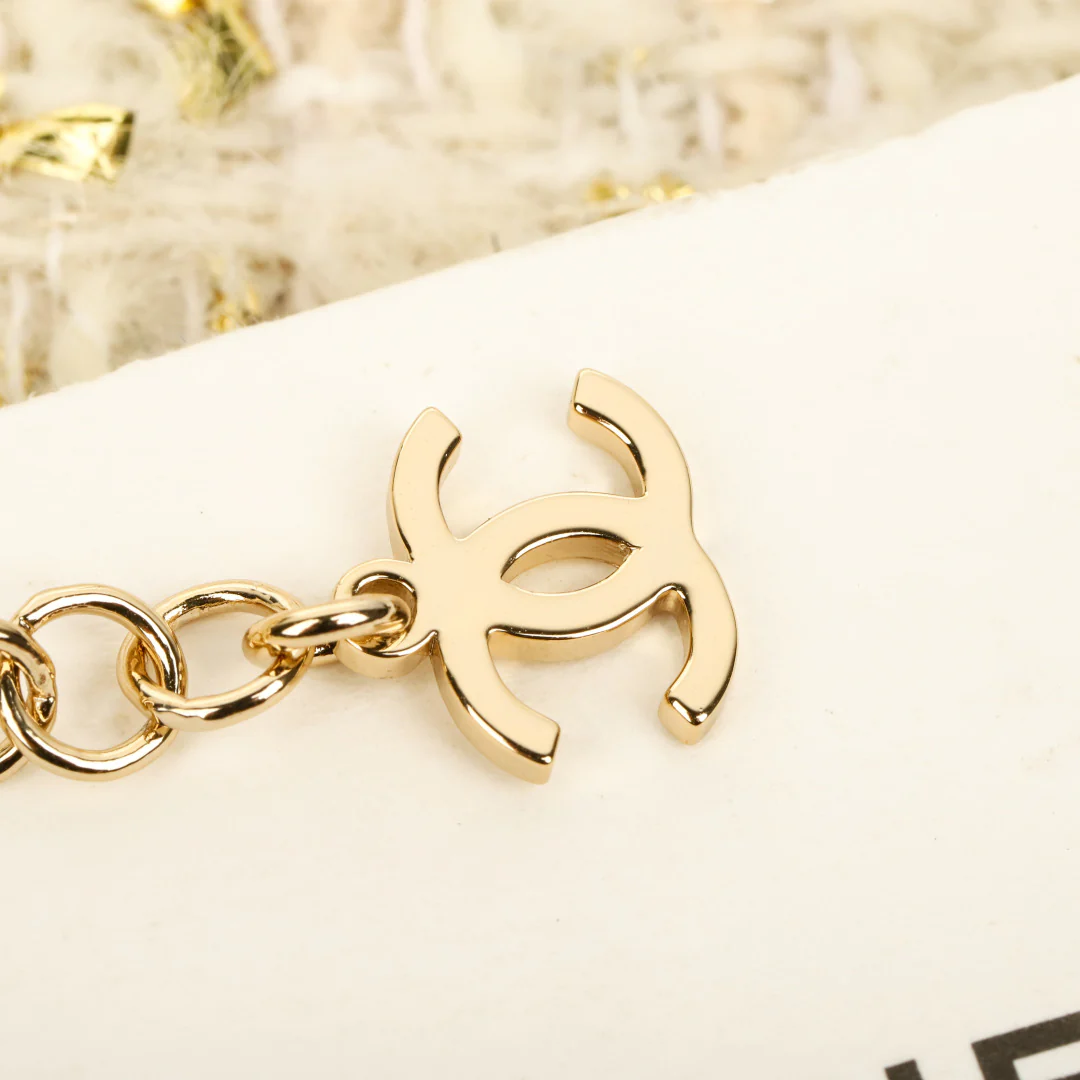 Колье Chanel 25p с ажурным круглым узором и двойной буквой С - Золото - Серебро