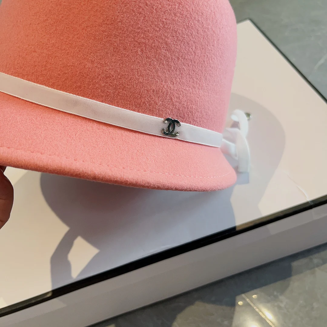 Chanel - Элегантная шерстяная панама неправильной формы - Розовая